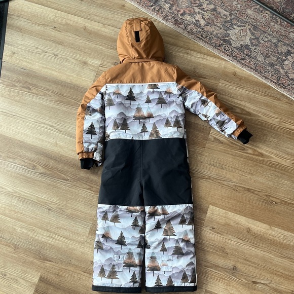 Deux par Deux One-Piece Teknik Snowsuit. Size 7 Kids. Like New! - Picture 2 of 7
